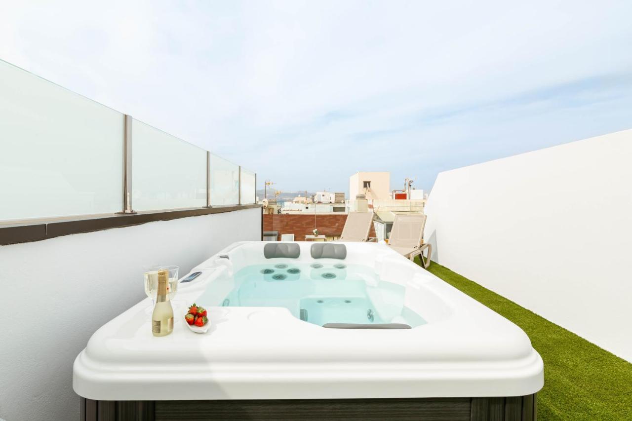 ラスパルマス・デ・グランカナリアLuxury Penthouse With Jacuzzi La Stradaアパートメント エクステリア 写真
