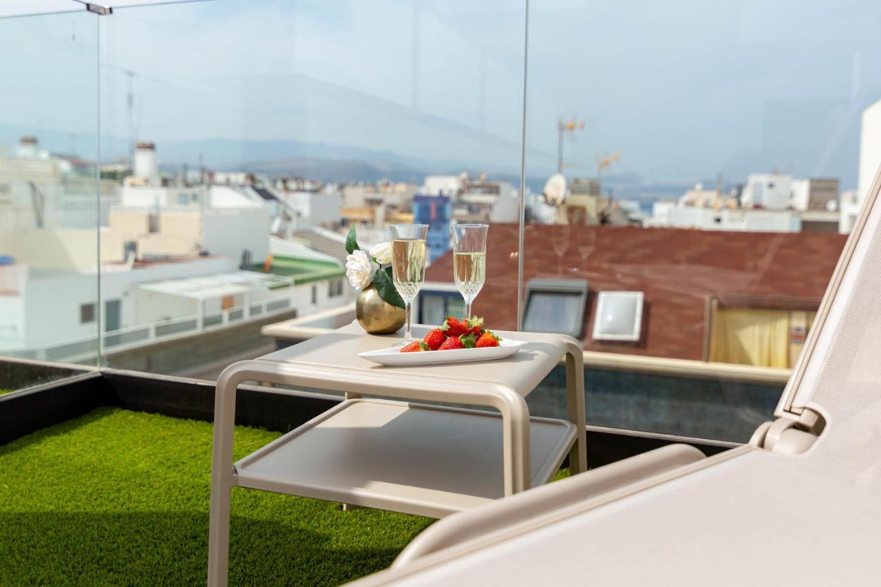 ラスパルマス・デ・グランカナリアLuxury Penthouse With Jacuzzi La Stradaアパートメント エクステリア 写真